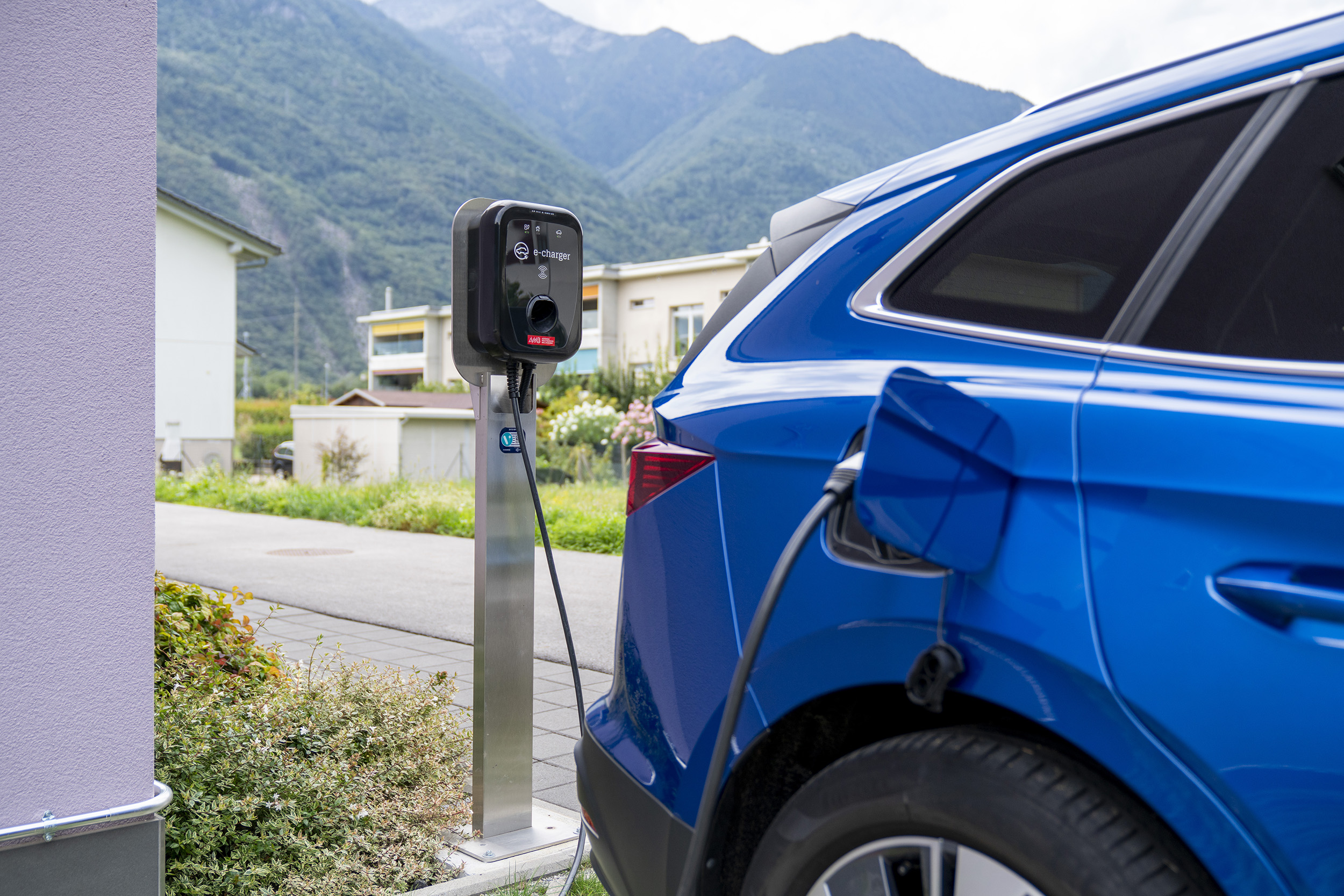 25 02419 AMB Shooting Colonnine Private A7R00084